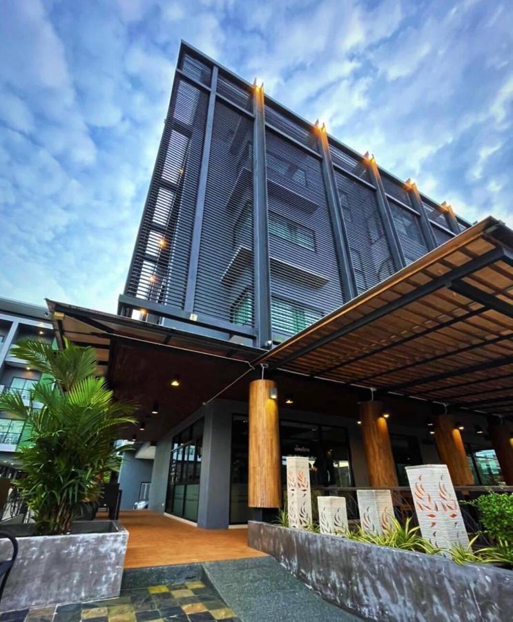Siva Royal Hotel Phatthalung Extérieur photo