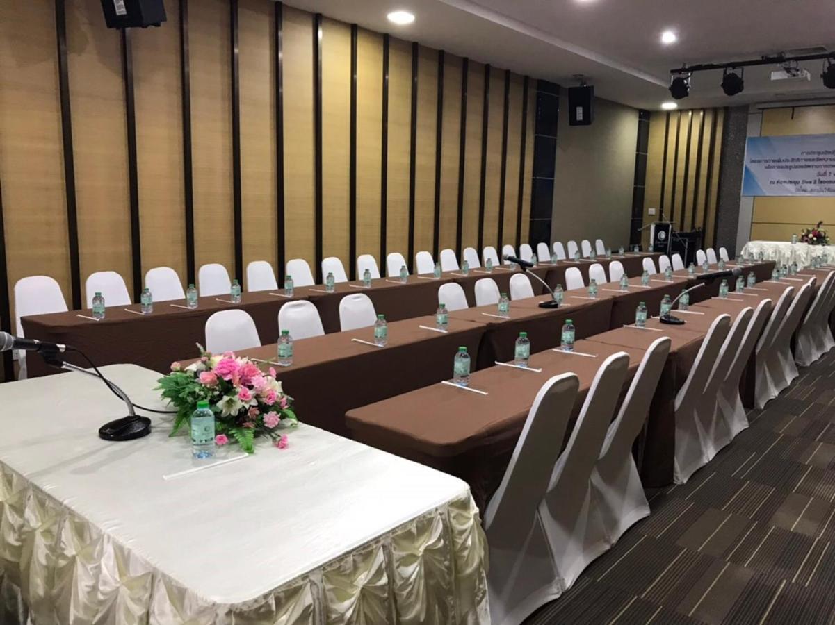 Siva Royal Hotel Phatthalung Extérieur photo
