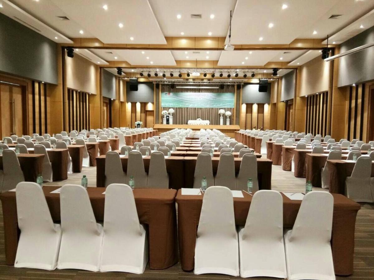 Siva Royal Hotel Phatthalung Extérieur photo